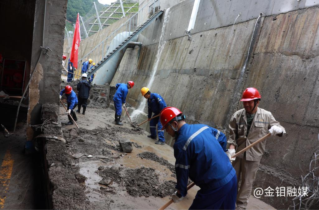 20250711-汛情抢险现场.JPG
